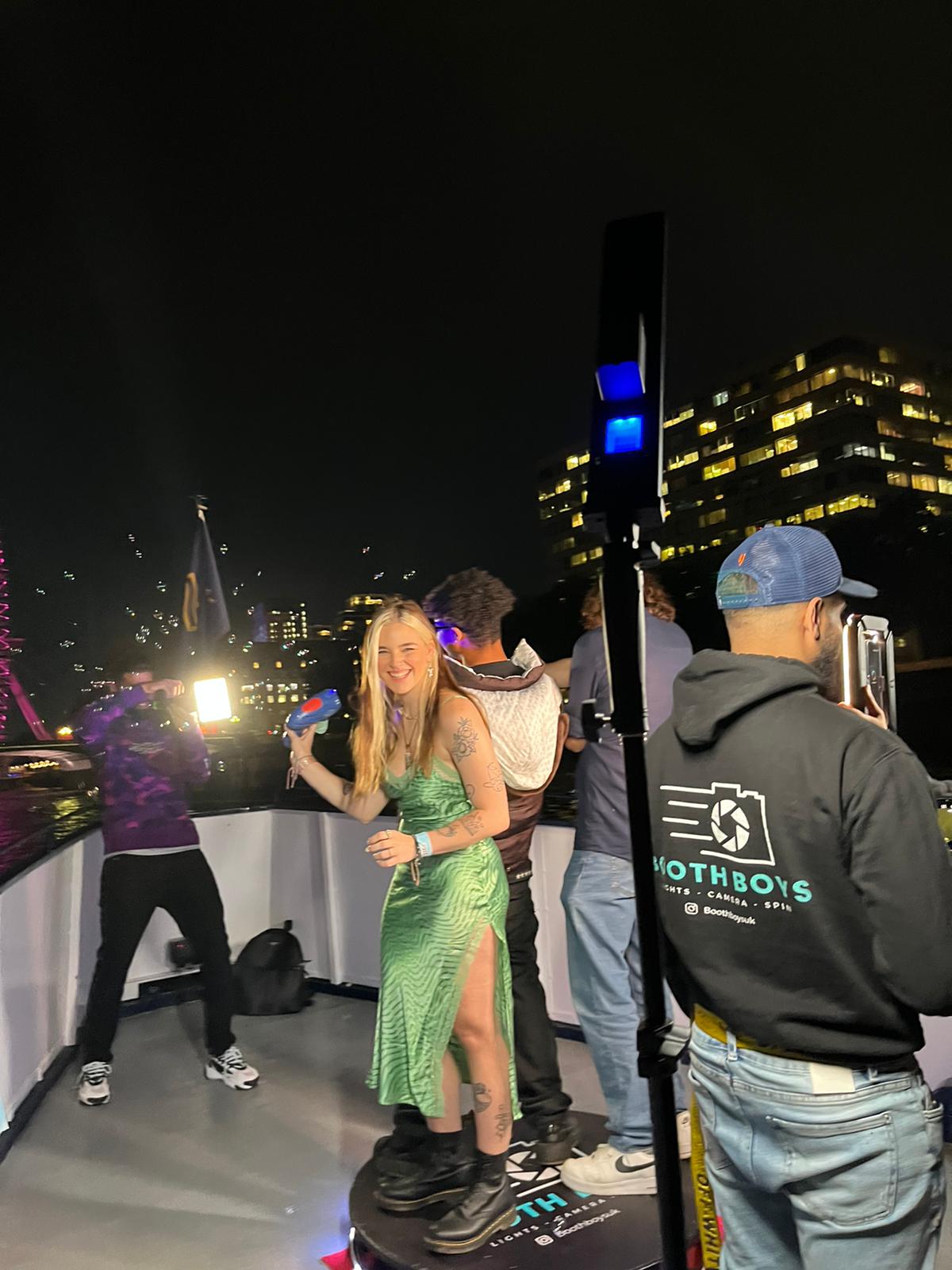 Night boat rides- Thames Party Boats