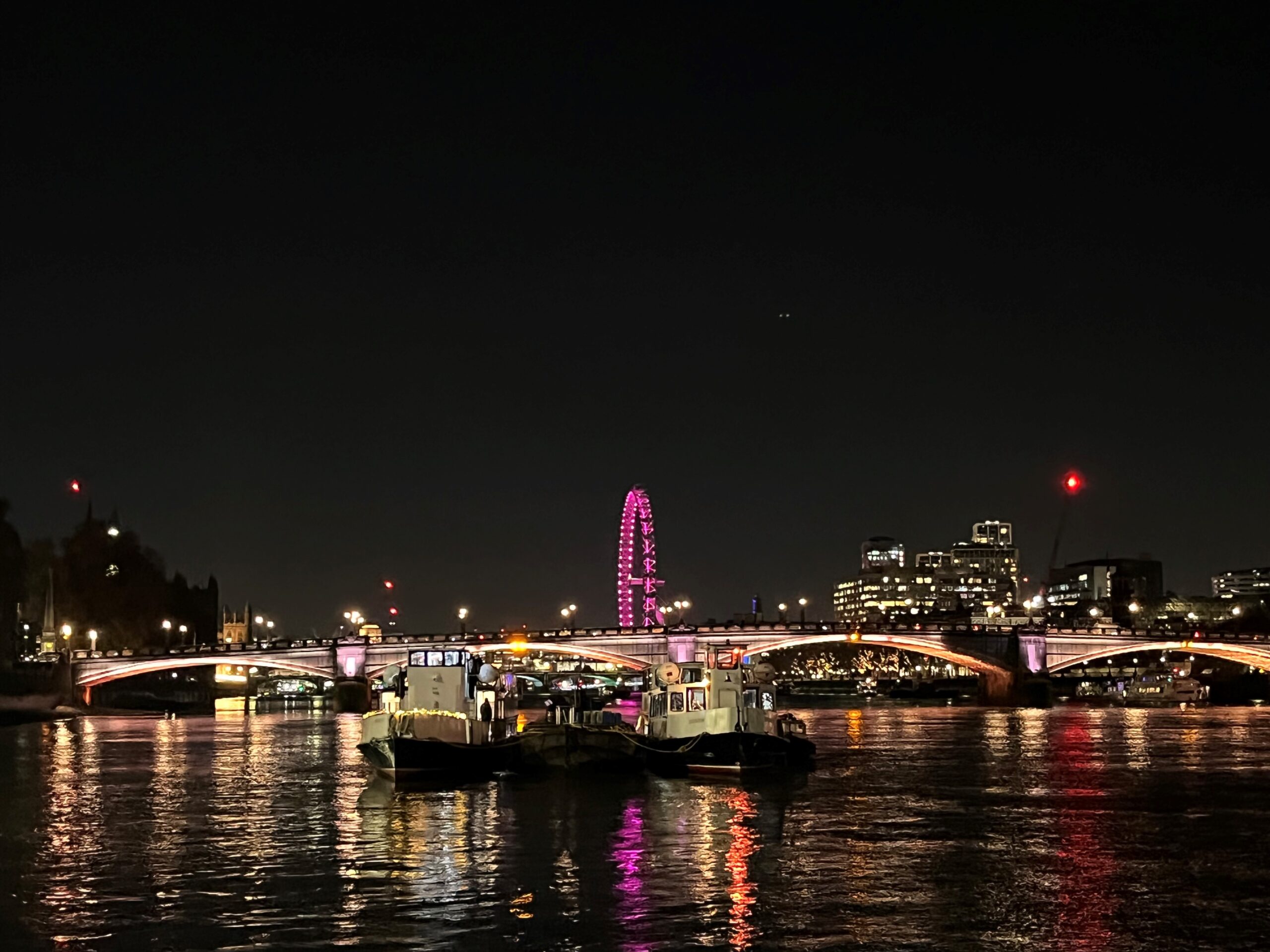 Night life on the Thames