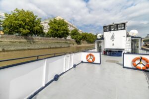 6 - Thames Party Boats Viscount - Photos © Biztour-min